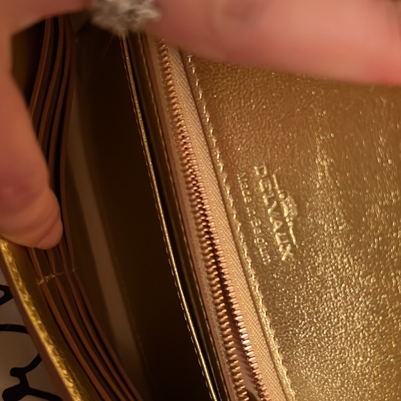 Delvaux Tempete Clutch: Alligator Feuille d”Or - Picture 8 of 10